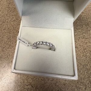 Elegant Silver Diamond Ring